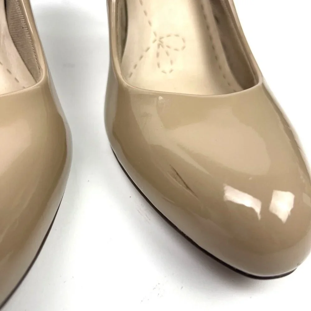 Clarks Somerset Womens Nude‎ Patent Leather High Heel Pumps Size 8 M